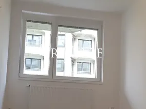 Pronájem bytu 2+kk, Praha - Střížkov, Makedonská, 52 m2
