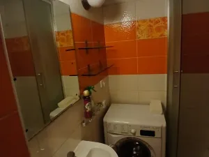 Pronájem bytu 2+kk, Praha - Libeň, V Holešovičkách, 42 m2