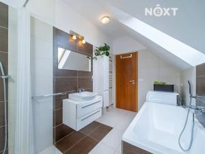 Prodej bytu 2+kk, Velká Bystřice, Na Vyhlídce, 64 m2