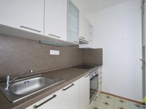 Prodej bytu 2+kk, Praha - Chodov, Michnova, 43 m2