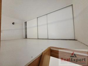 Pronájem bytu 1+1, Praha - Karlín, Kubova, 42 m2