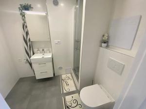 Prodej bytu 1+kk, Praha - Karlín, Nekvasilova, 30 m2