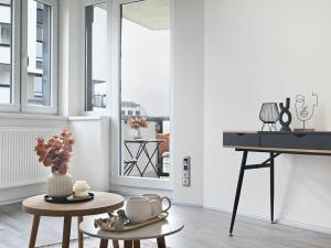 Pronájem bytu 2+kk, Praha - Střížkov, Lovosická, 54 m2