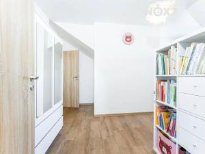 Prodej bytu 4+kk, Větrušice, Jižní, 96 m2