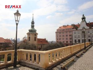 Pronájem bytu 2+kk, Praha - Vršovice, Holandská, 40 m2
