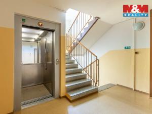 Prodej bytu 3+1, Praha - Hlubočepy, Lohniského, 63 m2