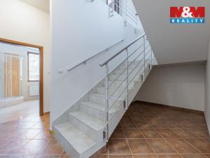 Prodej rodinného domu, Nová Role - Mezirolí, 376 m2
