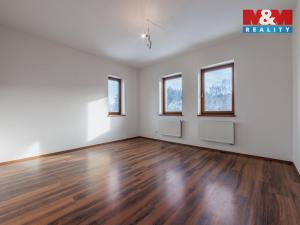 Prodej rodinného domu, Nová Role - Mezirolí, 376 m2