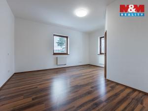 Prodej rodinného domu, Nová Role - Mezirolí, 376 m2