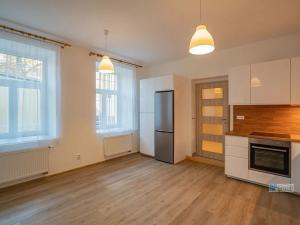 Pronájem bytu 2+kk, Praha - Žižkov, Štítného, 64 m2