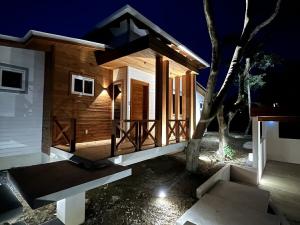 Prodej rodinného domu, Coxen Hole, Roatán, Honduras, 238 m2