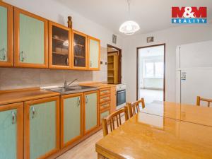 Prodej bytu 2+1, Trhové Sviny, Sídliště, 69 m2