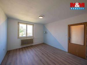 Prodej rodinného domu, Lesná, 180 m2