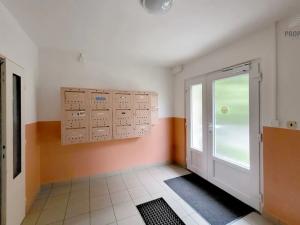 Prodej bytu 2+1, Židlochovice, sídl. Družba, 55 m2