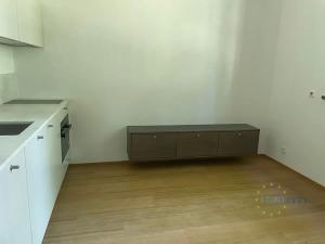 Pronájem bytu 1+kk, Praha - Vršovice, Bartoškova, 40 m2