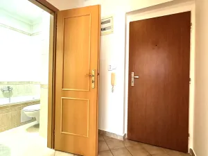 Prodej bytu 2+kk, Praha, Spořická, 56 m2