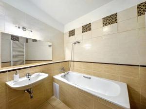 Prodej bytu 2+kk, Praha - Hostivař, 64 m2