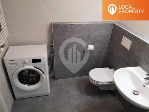 Pronájem bytu 1+kk, Praha - Hodkovičky, Šífařská, 31 m2