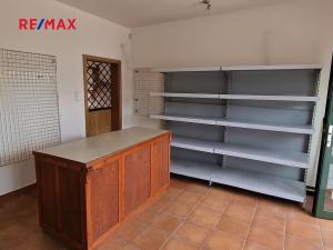 Pronájem obchodního prostoru, Jesenice, Budějovická, 18 m2