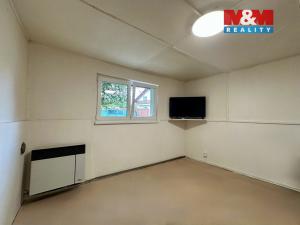 Pronájem chaty, Šestajovice, 32 m2