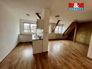 Pronájem bytu 2+1, Český Těšín, Hlavní třída, 56 m2