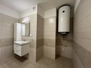 Pronájem bytu 3+kk, Vochov, 72 m2