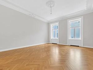 Pronájem kanceláře, Praha, 250 m2