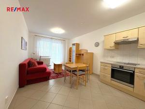 Pronájem bytu 2+kk, Praha - Michle, Novobohdalecká, 62 m2
