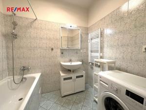 Pronájem bytu 2+kk, Praha - Michle, Novobohdalecká, 62 m2