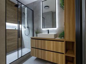 Pronájem bytu 2+kk, Ostrava, Španielova, 55 m2
