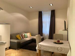 Pronájem bytu 2+kk, Praha - Žižkov, Čajkovského, 43 m2