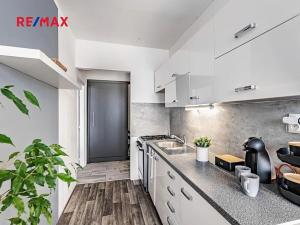 Prodej bytu 2+1, Jindřichův Hradec, sídliště Vajgar, 60 m2