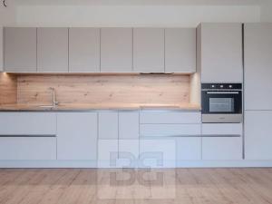 Pronájem bytu 2+kk, Praha - Hostavice, Českobrodská, 54 m2