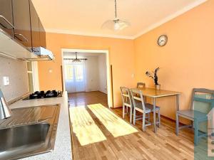 Pronájem bytu 2+1, Kroměříž, Vrobelova, 56 m2