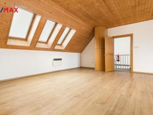 Pronájem kanceláře, Paskov, Místecká, 200 m2