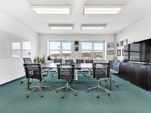 Pronájem kanceláře, Praha, 400 m2