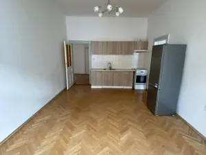 Pronájem bytu 3+kk, Praha - Smíchov, U Nikolajky, 67 m2