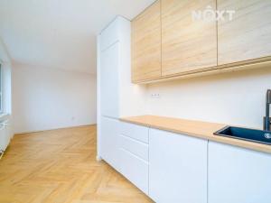 Prodej bytu 3+kk, Opava, Olomoucká, 69 m2