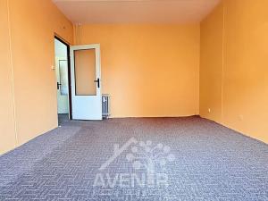 Prodej bytu 3+1, Hostinné, Sídliště, 68 m2