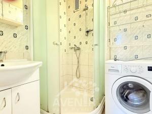 Prodej bytu 3+1, Hostinné, Sídliště, 68 m2