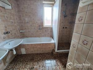 Prodej vícegeneračního domu, Makov, 286 m2