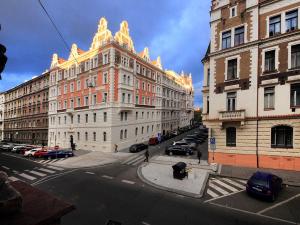Pronájem bytu 4+1, Praha - Smíchov, Kořenského, 121 m2
