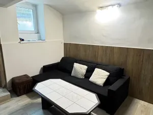 Pronájem bytu 2+kk, Pardubice, Sladkovského, 35 m2