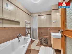 Prodej bytu 2+1, Skuhrov nad Bělou, 70 m2