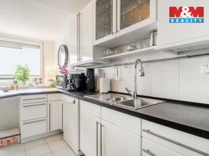 Prodej bytu 3+1, Praha - Řepy, Vondroušova, 75 m2