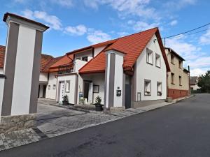 Pronájem bytu 2+kk, Chrastavice, 40 m2