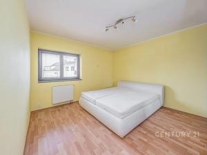 Pronájem bytu 3+1, Vlašim, Serváce Hellera, 77 m2