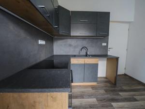Prodej bytu 2+1, Liberec, Zlínská, 70 m2