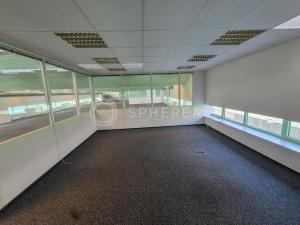 Pronájem kanceláře, Brno - Židenice, Olomoucká, 2000 m2