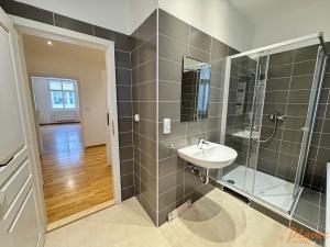 Pronájem bytu 2+kk, Praha - Staré Město, Národní, 65 m2